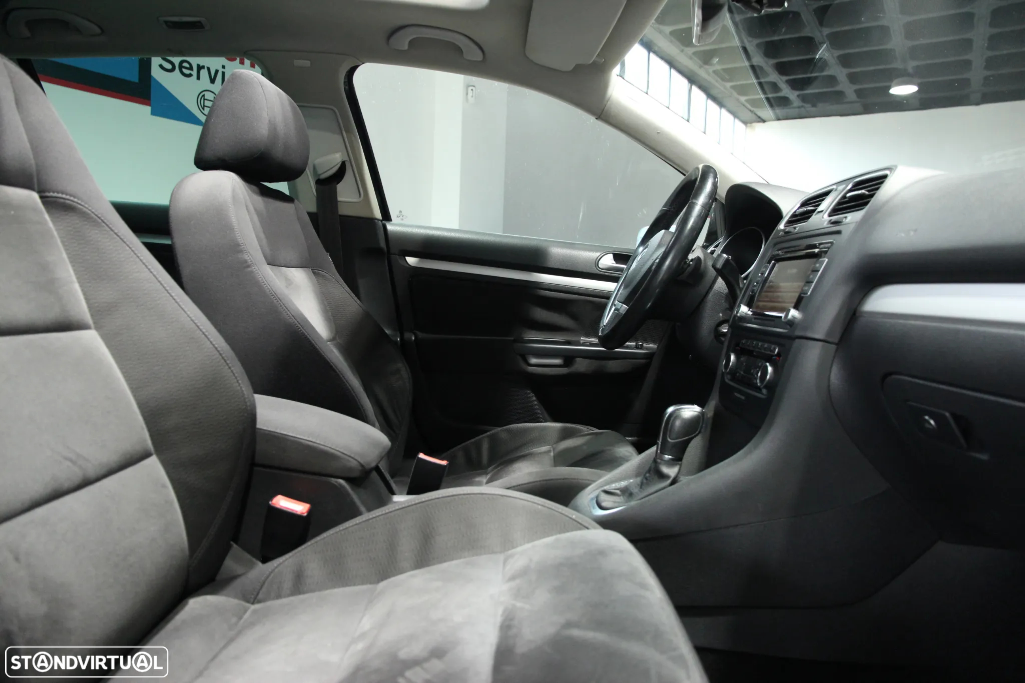 VW Golf Variant 1.6 TDi Highline DSG - 6