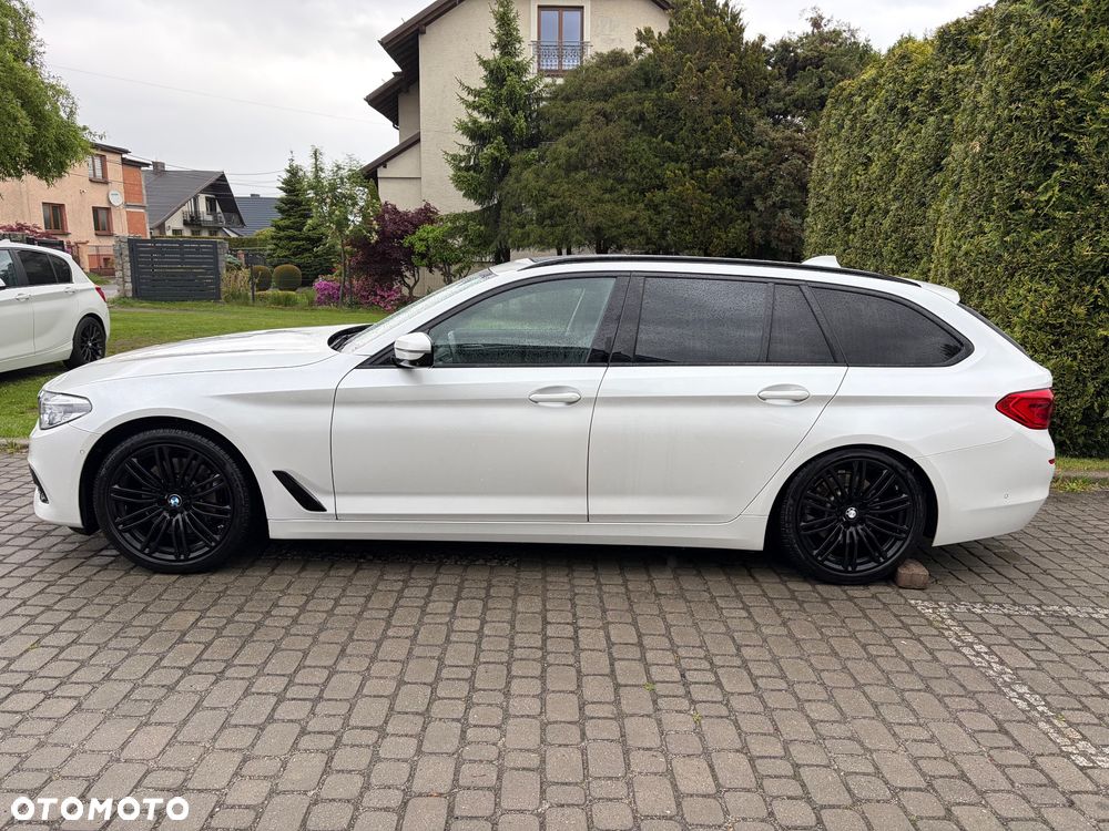 BMW Seria 5 525d Luxury Line - 9