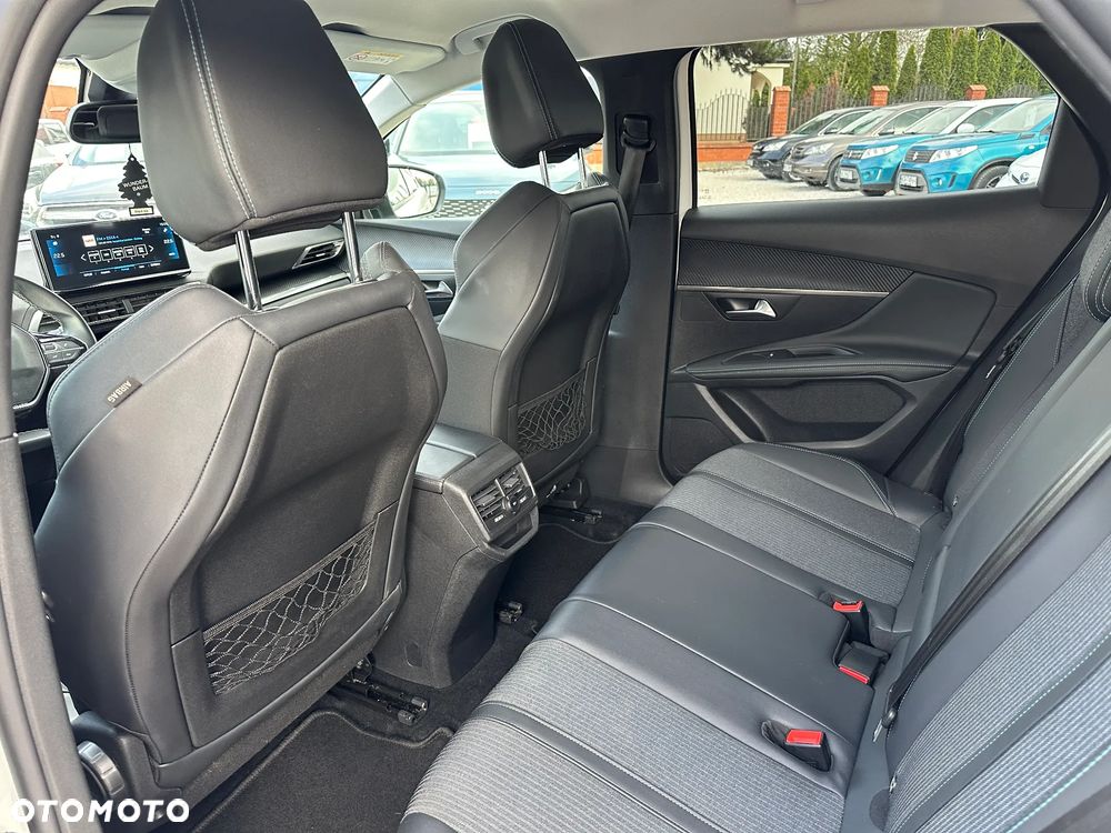 Peugeot 3008 1.5 BlueHDi Allure S&S - 16