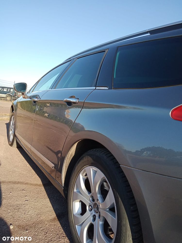 Citroën C5 HDi 135 Exclusive - 8