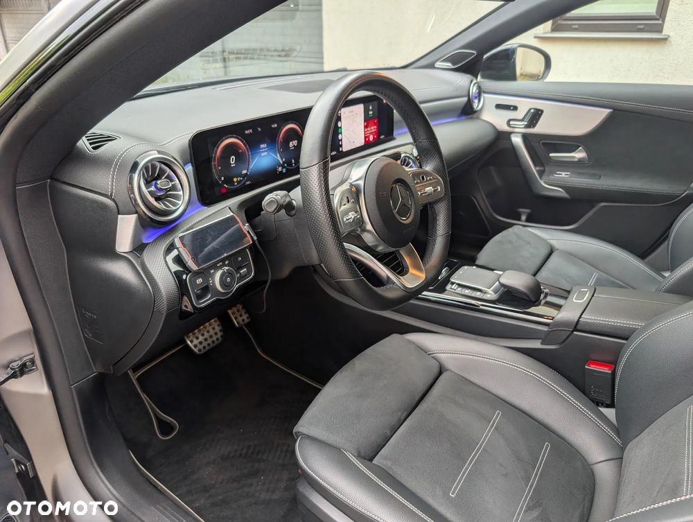 Mercedes-Benz CLA - 11