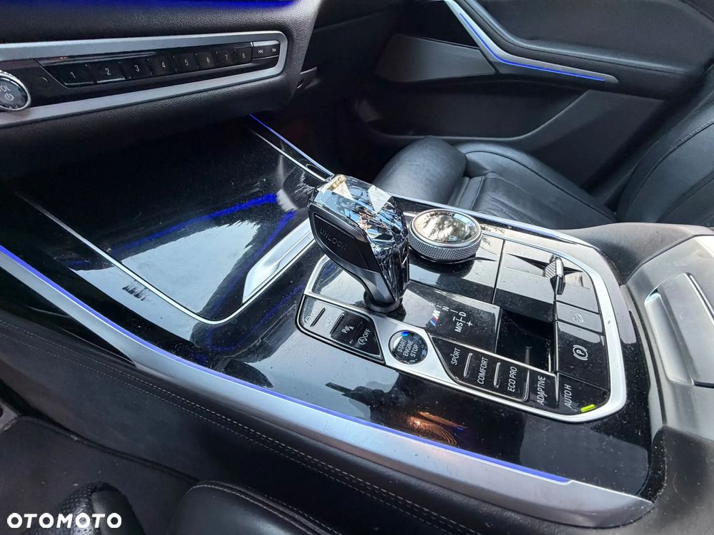BMW X7 M50d sport - 18