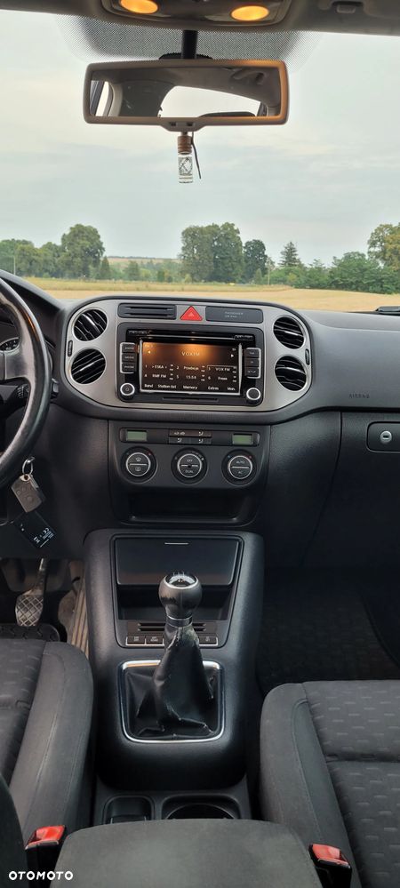 Volkswagen Tiguan - 11