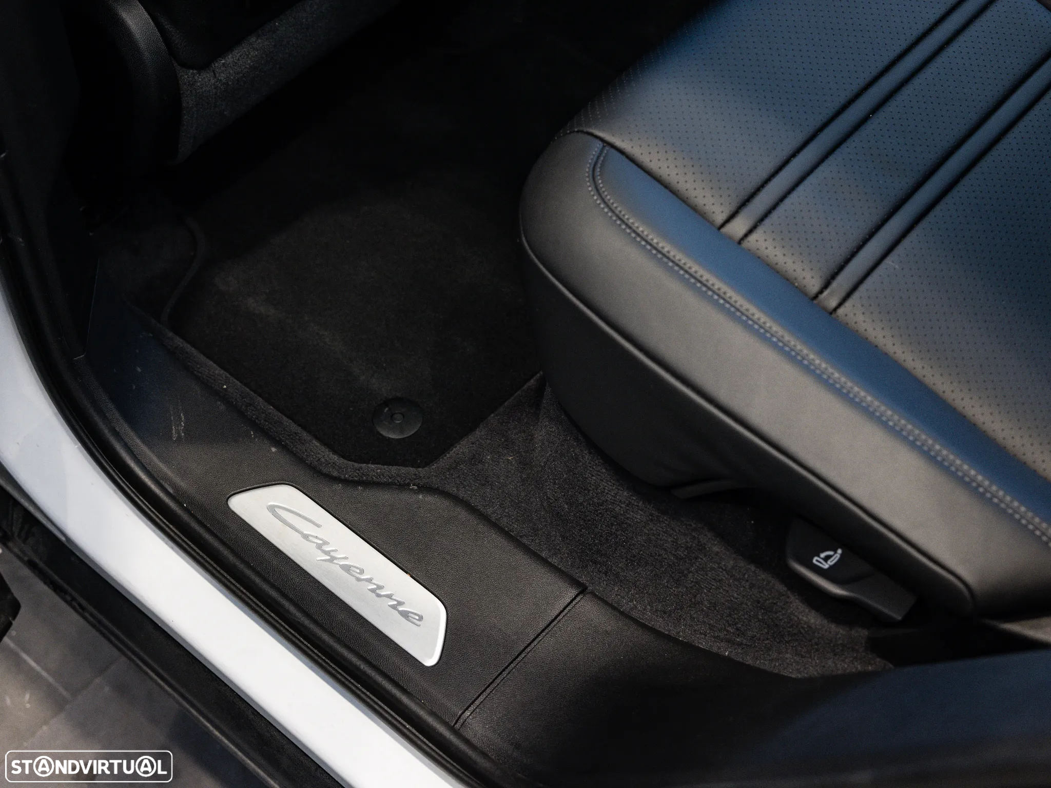 Porsche Cayenne Coupé E-Hybrid - 35