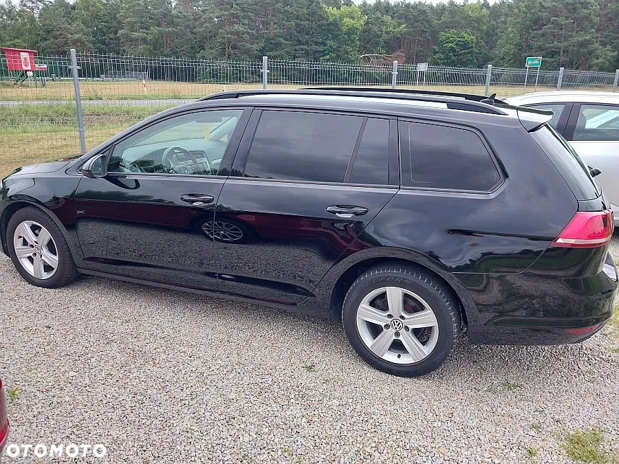 Volkswagen Golf - 2
