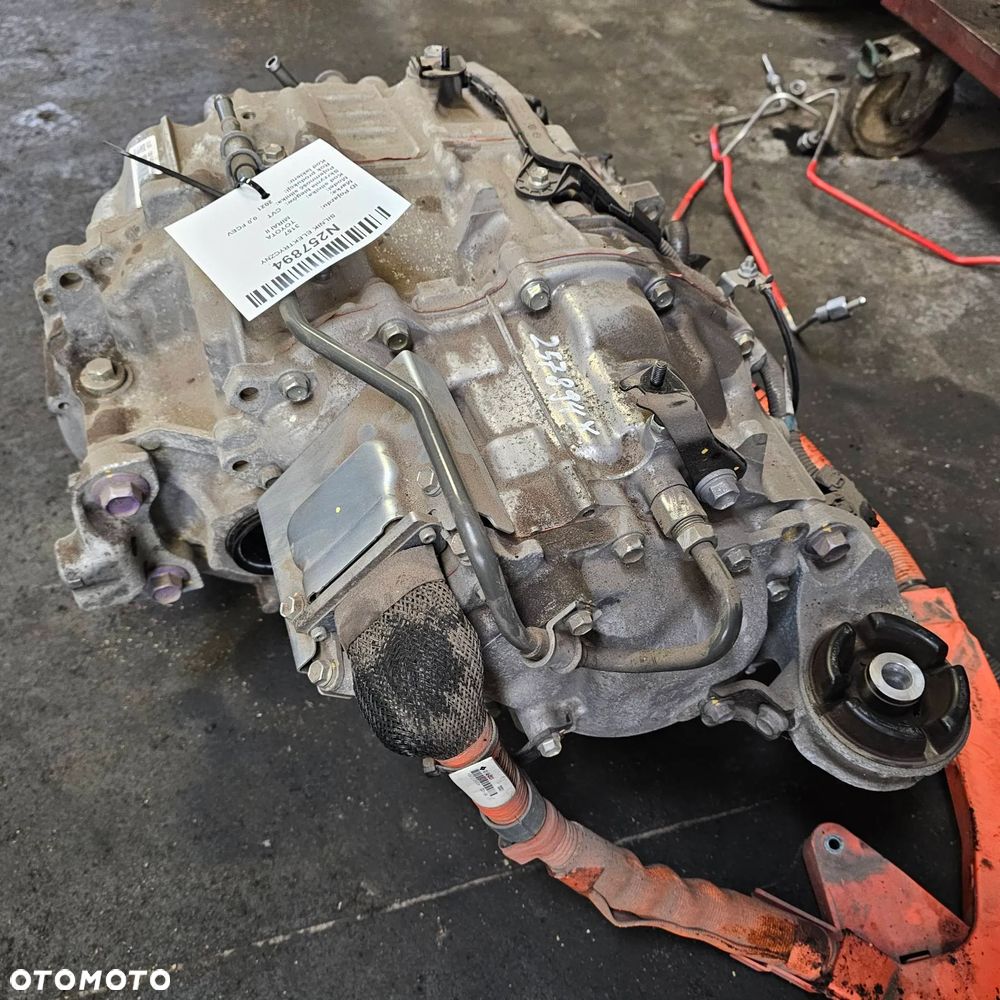 TOYOTA MIRAI II FCEV 2021 Silnik elektryczny FCEV - 3