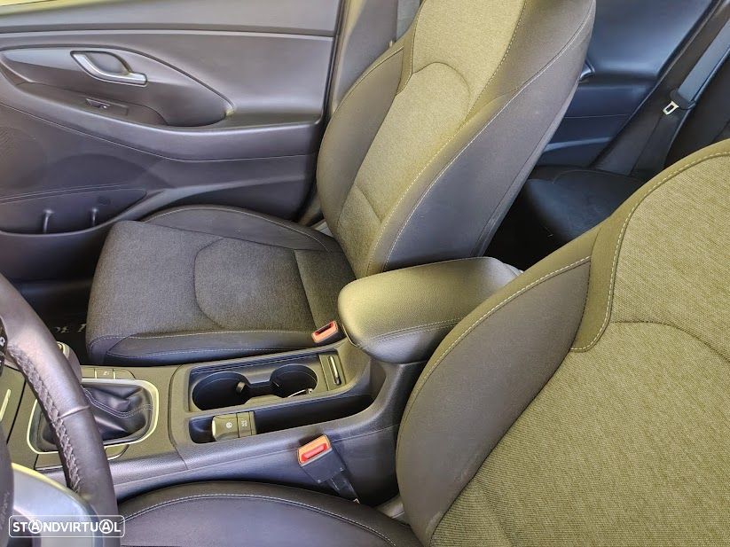 Hyundai i30 1.0 T-GDI Style Plus - 8