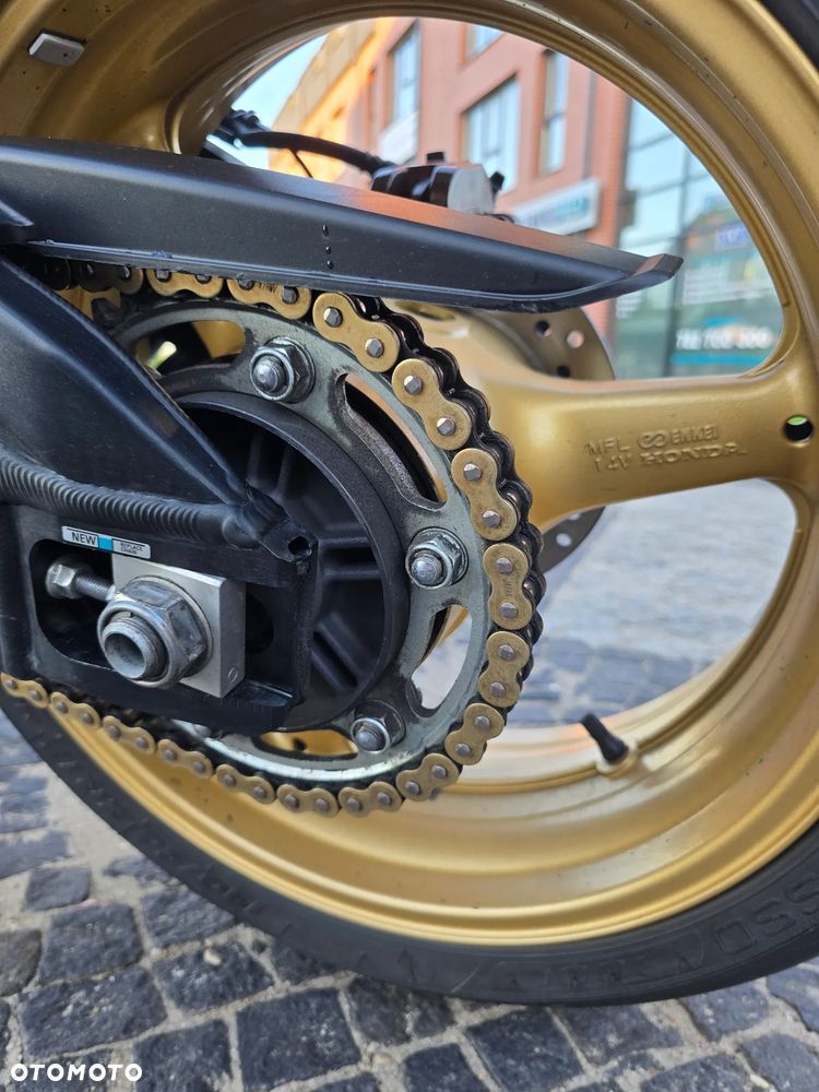 Honda CBR - 9