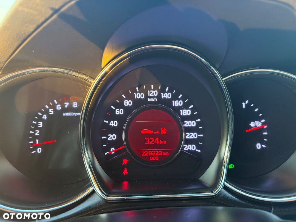 Kia Ceed 1.6 GDI Dream Team Edition - 10