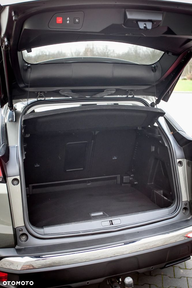 Peugeot 3008 1.6 BlueHDi Allure S&S - 33