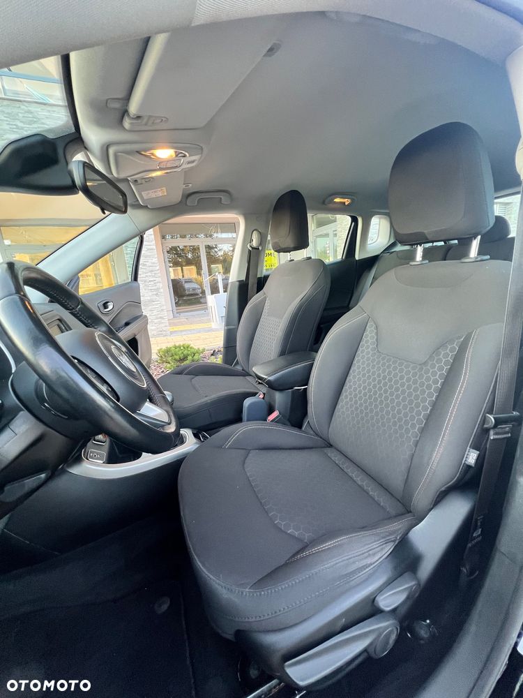 Jeep Compass - 13