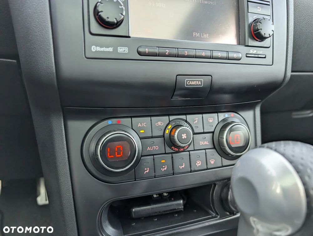 Nissan Qashqai 2.0 dCi 4x4 Tekna Premium - 27
