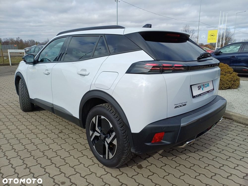 Peugeot 2008 1.2 PureTech Allure S&S EAT8 - 4