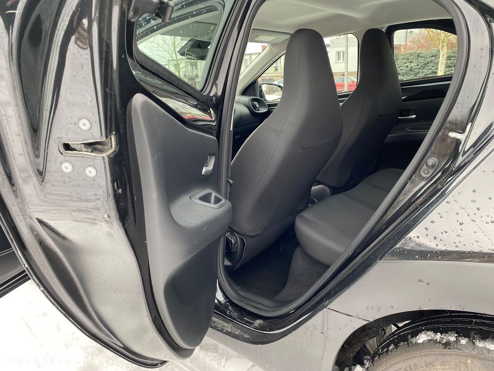 Toyota Aygo X S-CVT Limited - 22