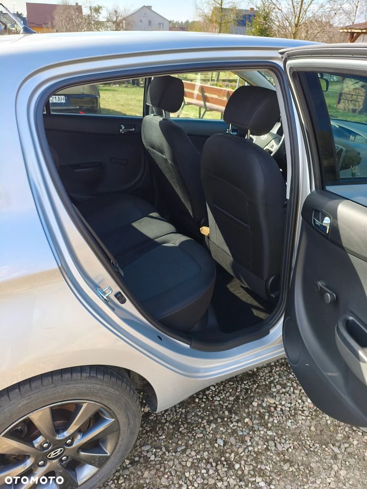 Hyundai i20 1.2 Fifa World Cup Edition - 11