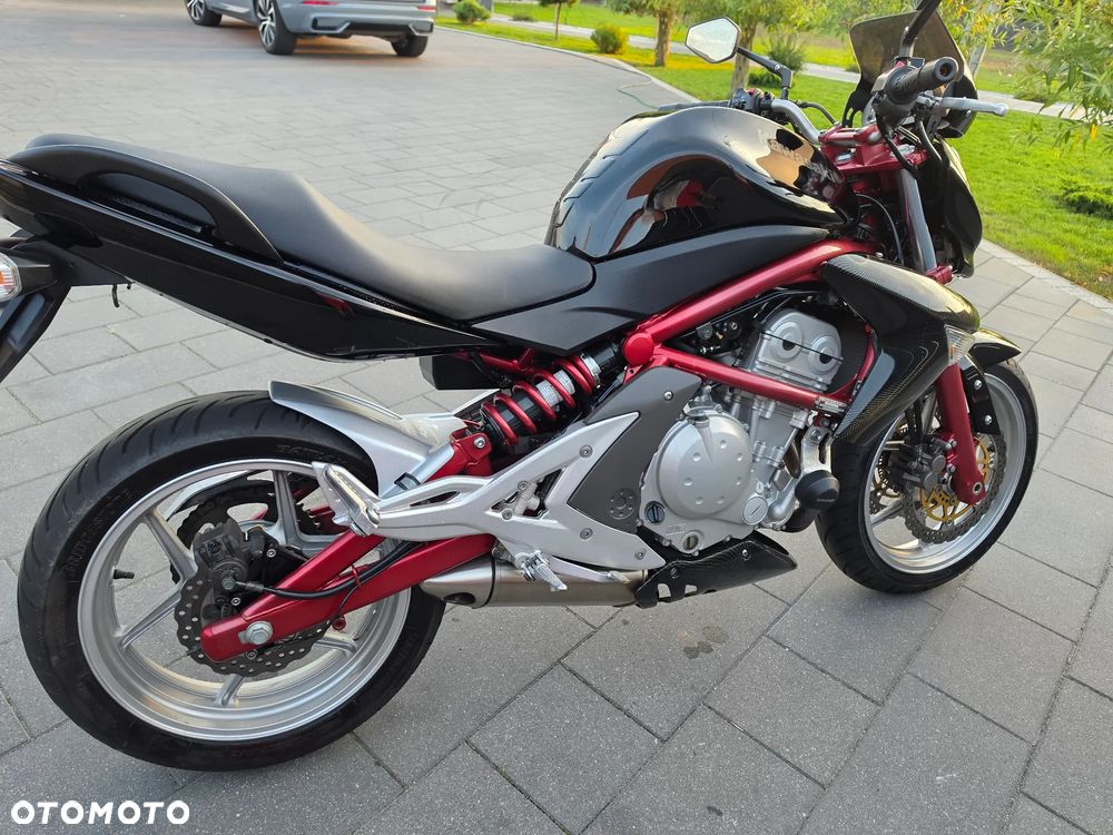 Kawasaki ER - 10