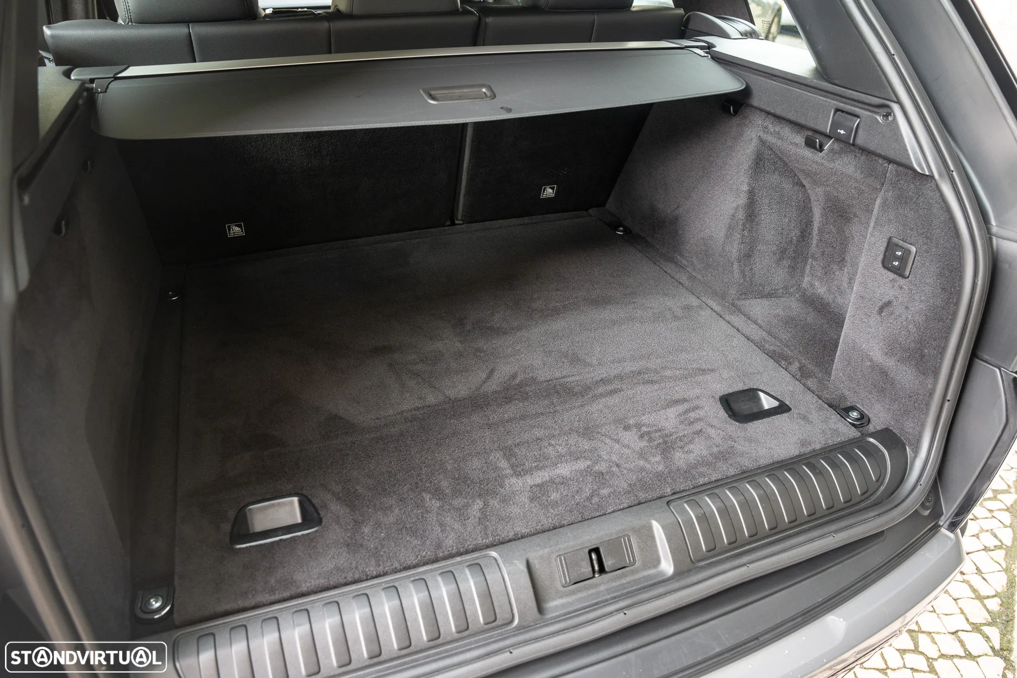Land Rover Range Rover Sport 2.0 Si4 SE - 23
