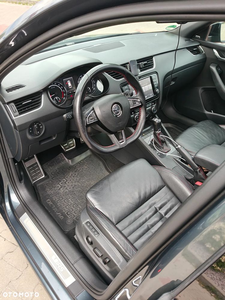 Skoda Octavia 2.0 TDI RS DSG - 7