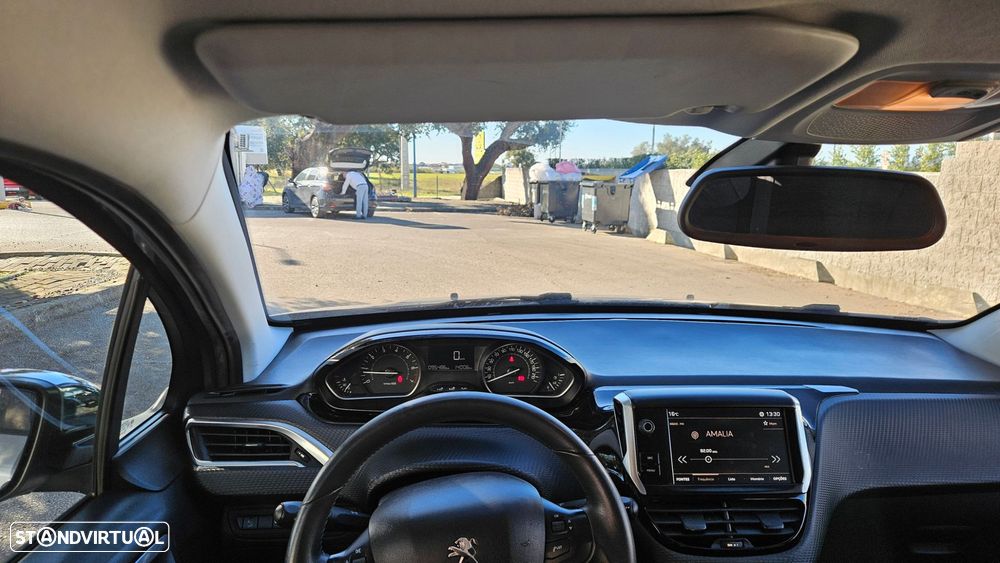 Peugeot 2008 1.2 PureTech Style - 26