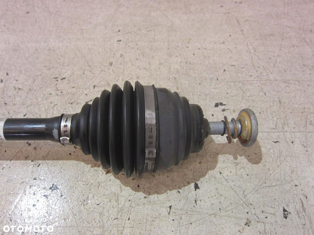 BMW X1 F48 F40 F46 PÓŁOŚ LEWA LEWY PRZÓD PRZEDNIA ORYGINAŁ 31605A2E055 - 2