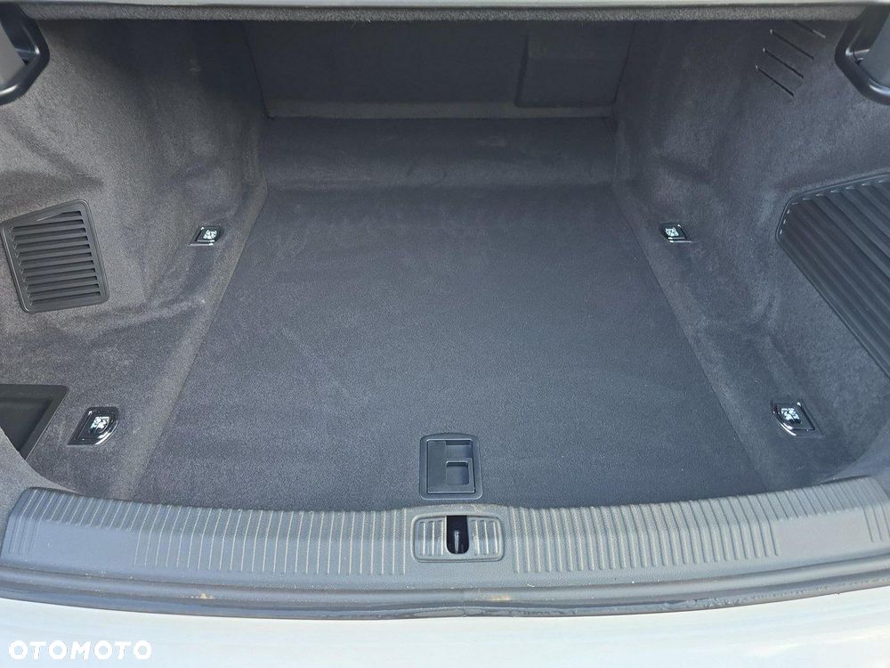 Audi A8 50 TDI quattro tiptronic - 15