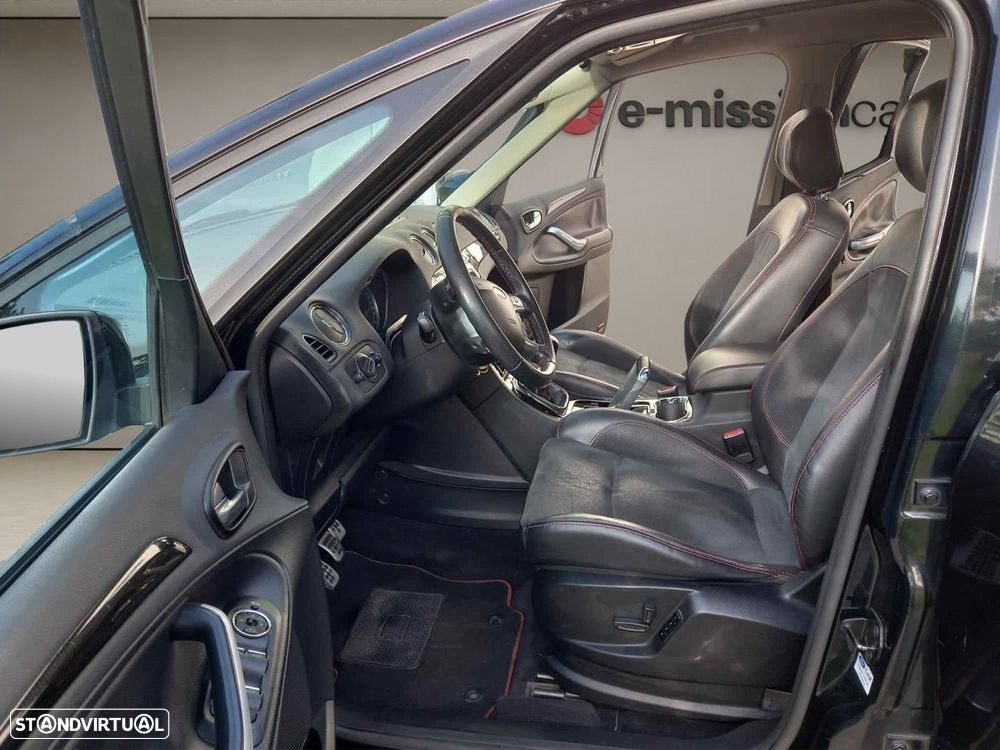 Ford S-Max 2.2 TDCi Titanium 7L - 16