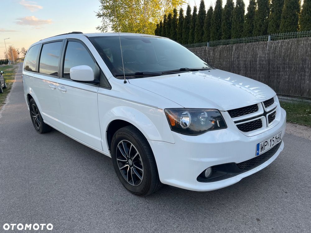 Dodge Grand Caravan - 6