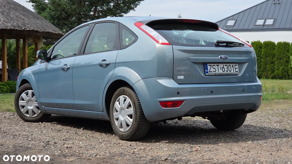 Ford Focus 1.4 16V Style+ - 9