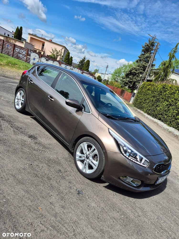 Kia Ceed - 4