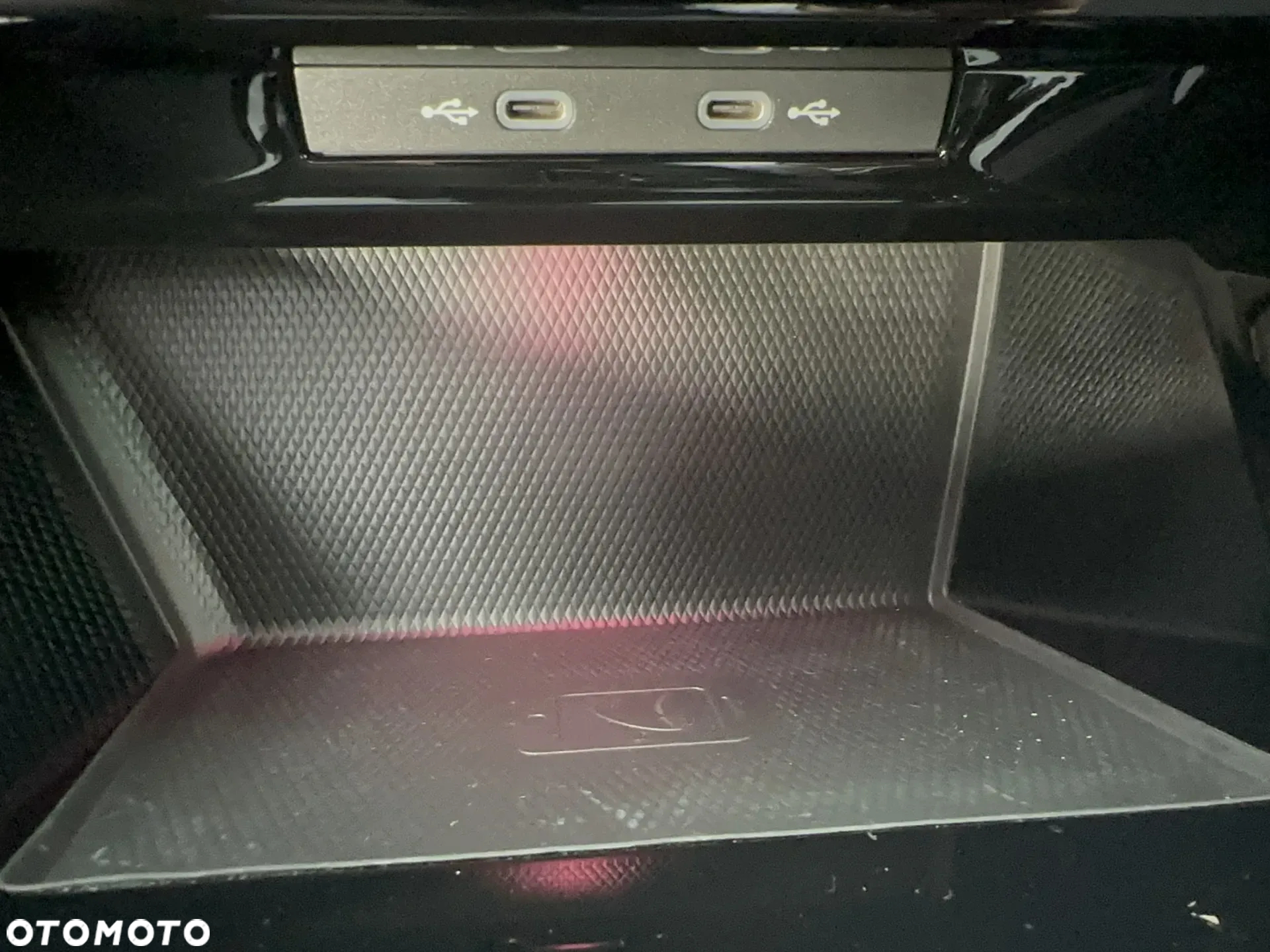 Volkswagen Golf - 24