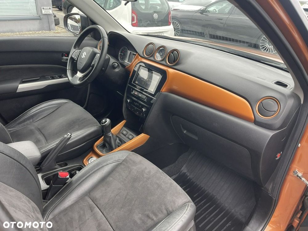 Suzuki Vitara 1.6 Premium 4WD - 9