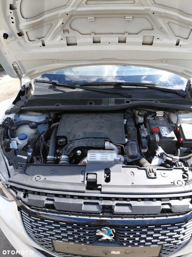 Peugeot 208 PureTech 100 GT - 14