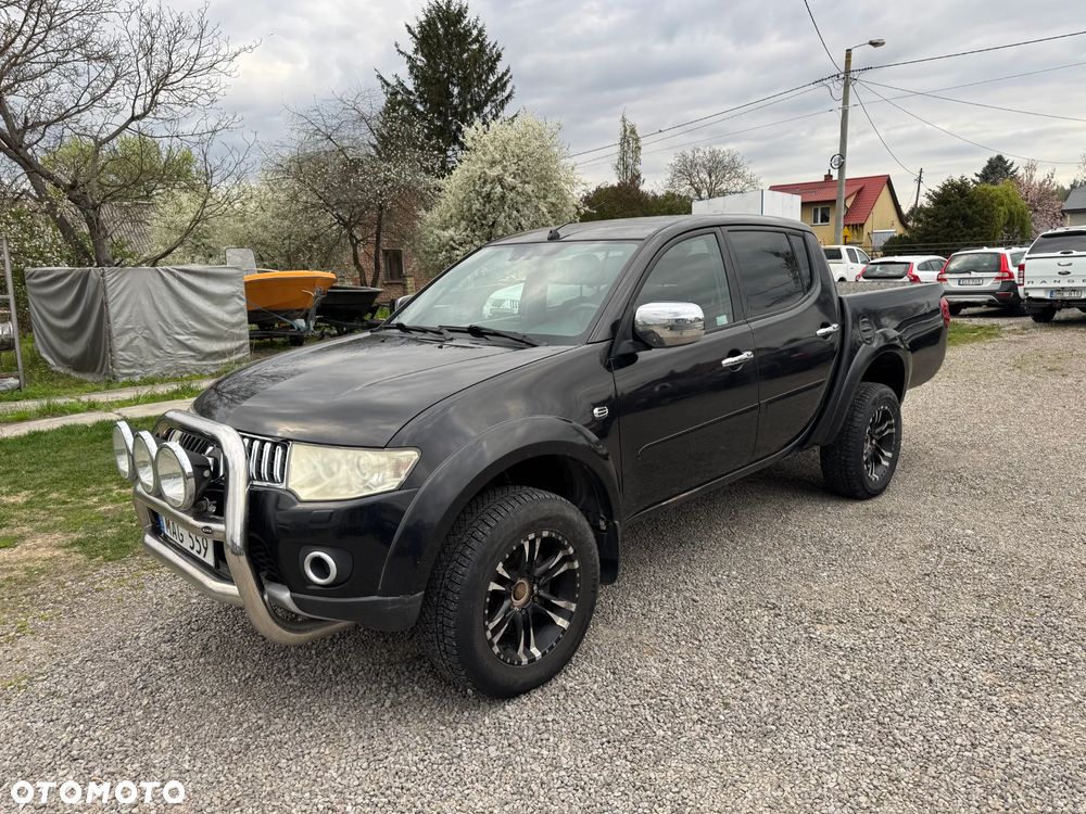 Toyota Hilux - 1