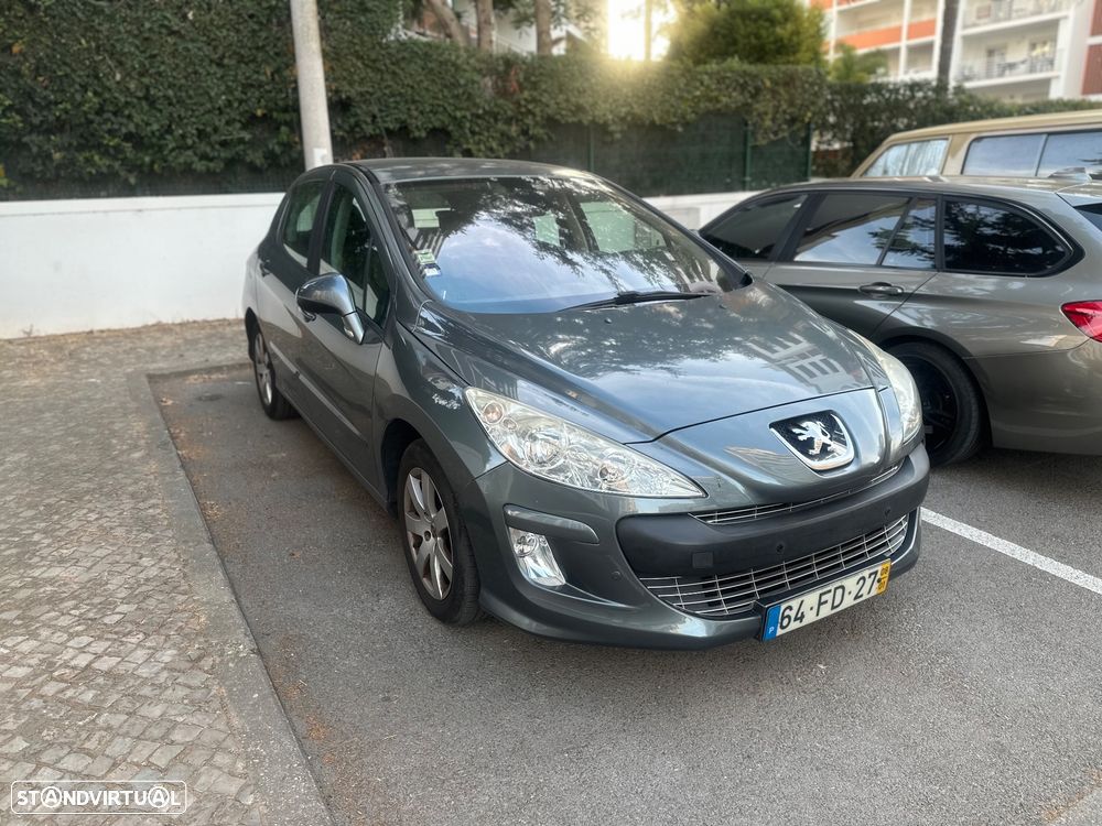 Peugeot 308 1.4 16V Executive - 3