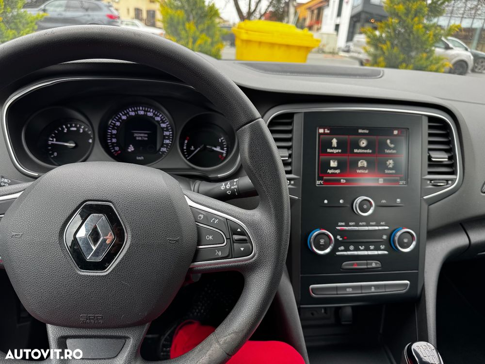Renault Megane Blue dCi 116 Intens - 11