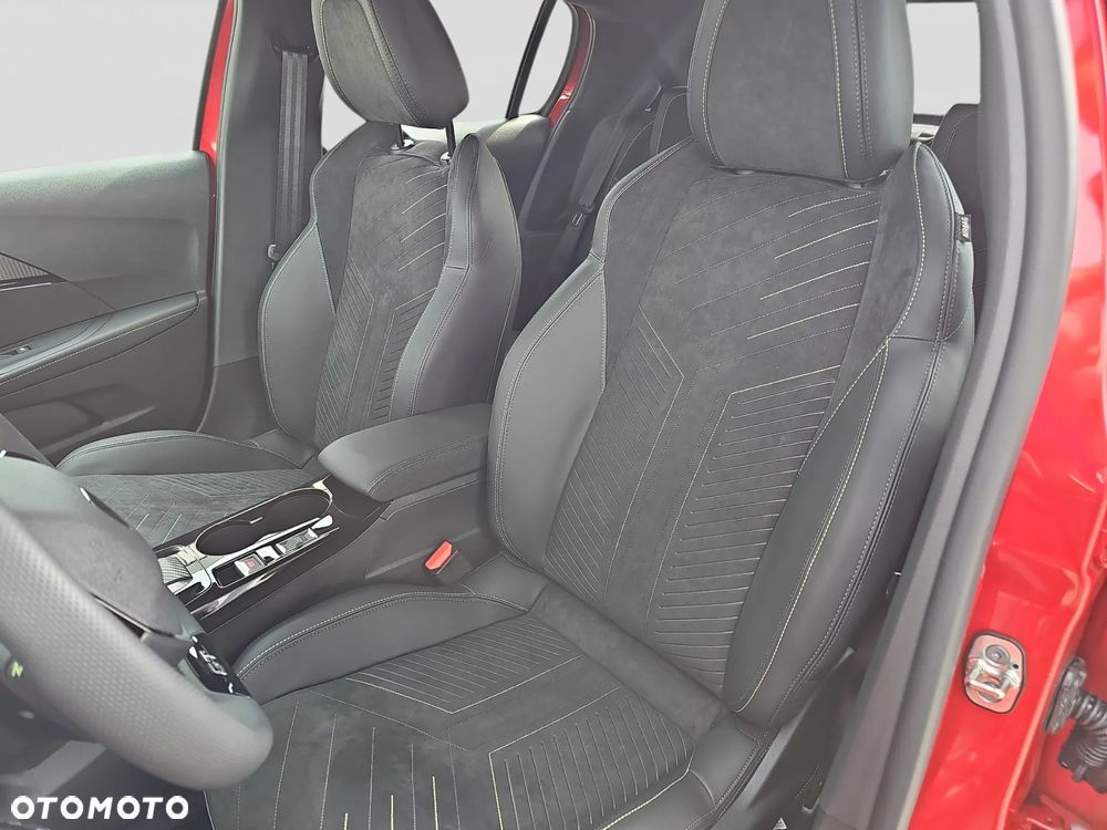 Peugeot 208 1.2 mHEV GT - 12