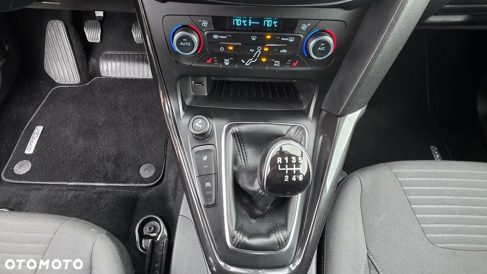 Ford Focus 1.5 EcoBoost STart-Stopp-System TITANIUM - 31