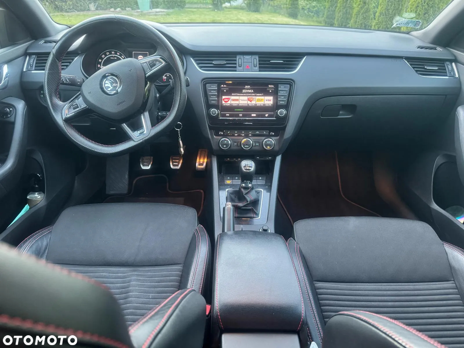 Skoda Octavia Combi 2.0 TDI RS - 8