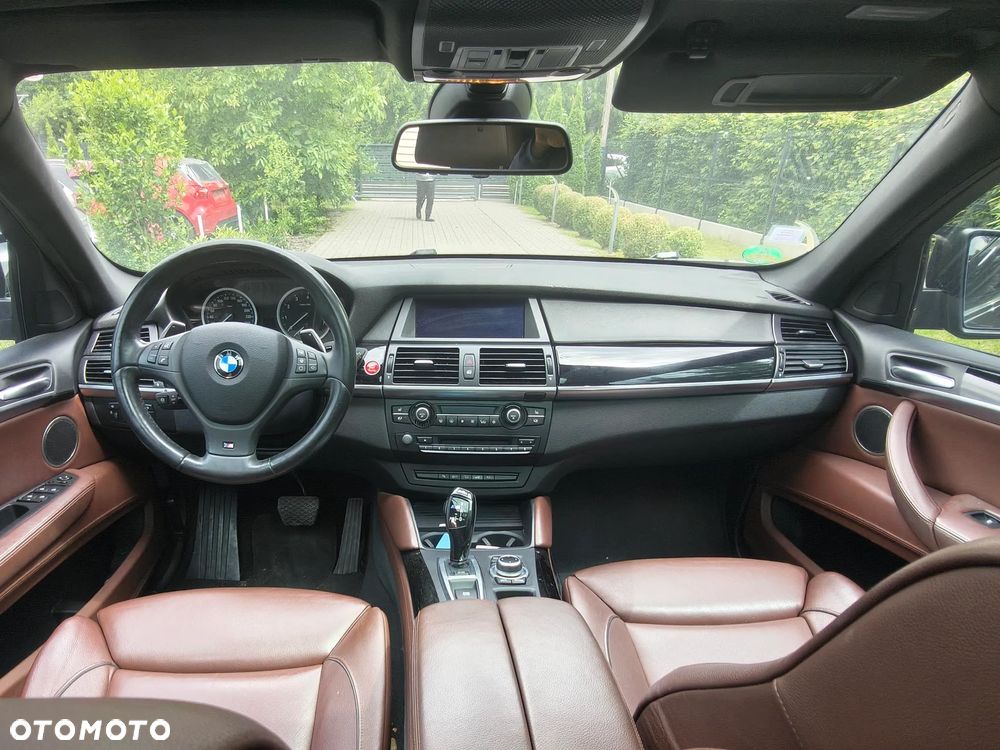 BMW X6 xDrive50i M Sport - 8