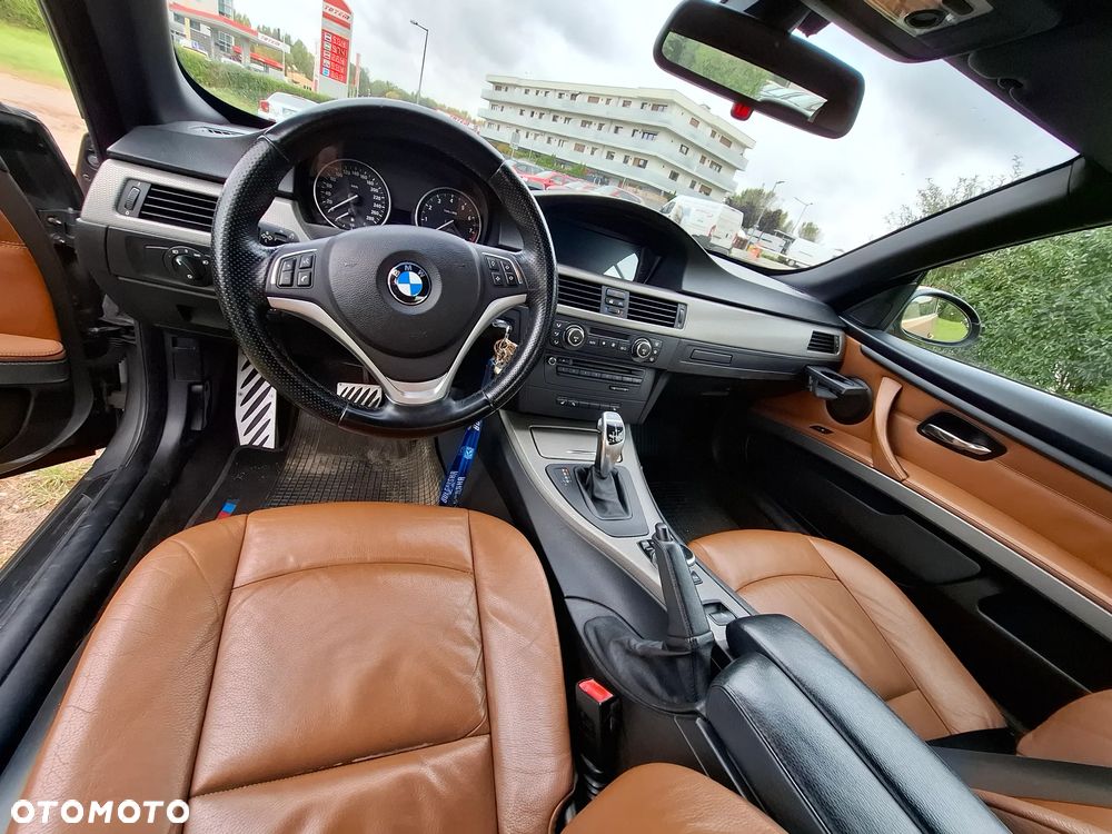 BMW Seria 3 325i Cabrio - 4