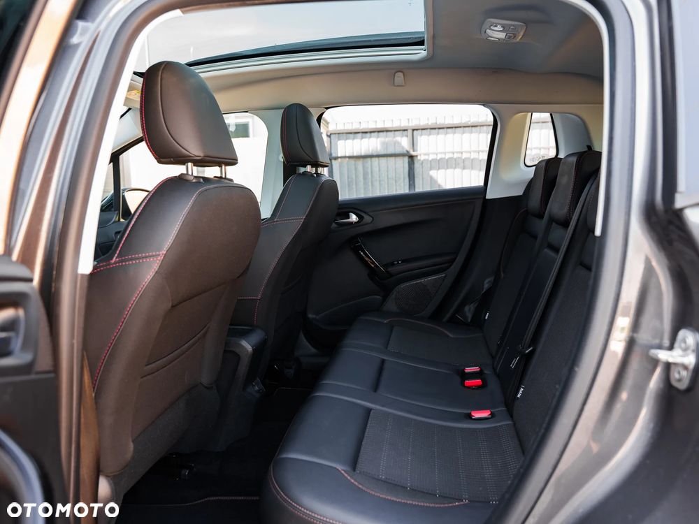 Peugeot 2008 BlueHDi FAP 120 STOP & START EAT6 Allure - 17