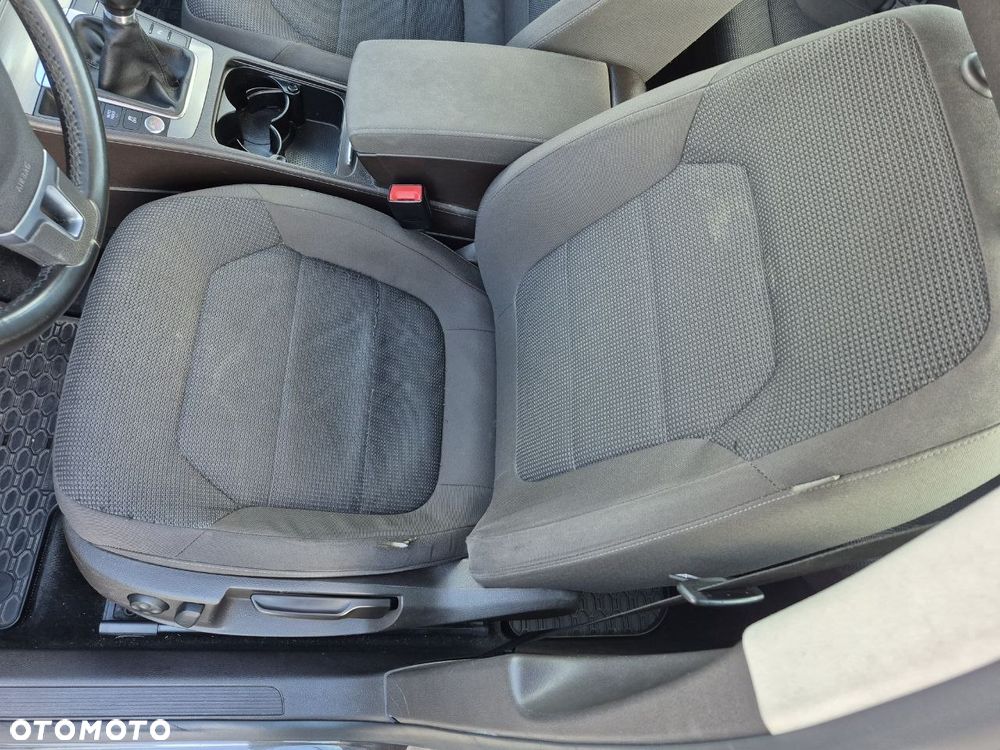 Volkswagen Passat 2.0 TDI Comfortline - 30