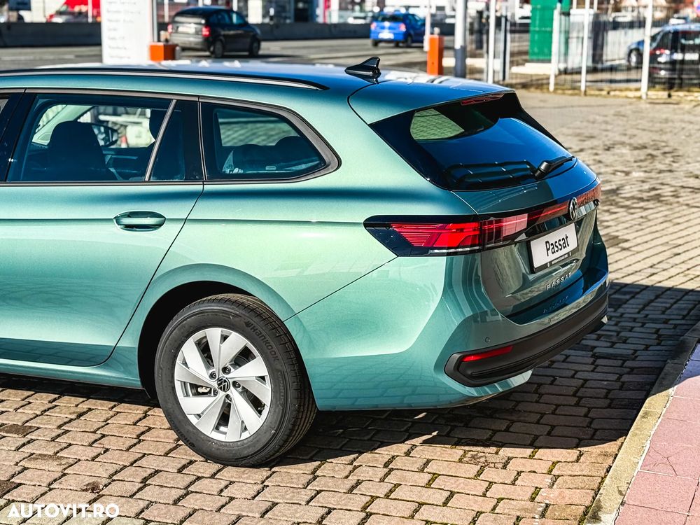 Volkswagen Passat 2.0 TDI DSG Base - 26