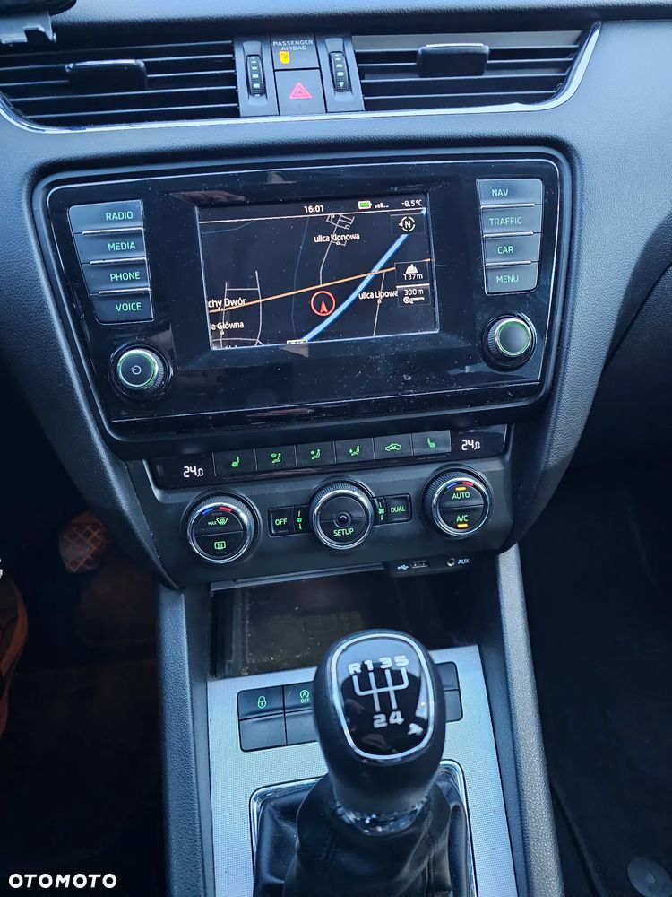 Skoda Octavia 1.6 TDI Elegance - 23