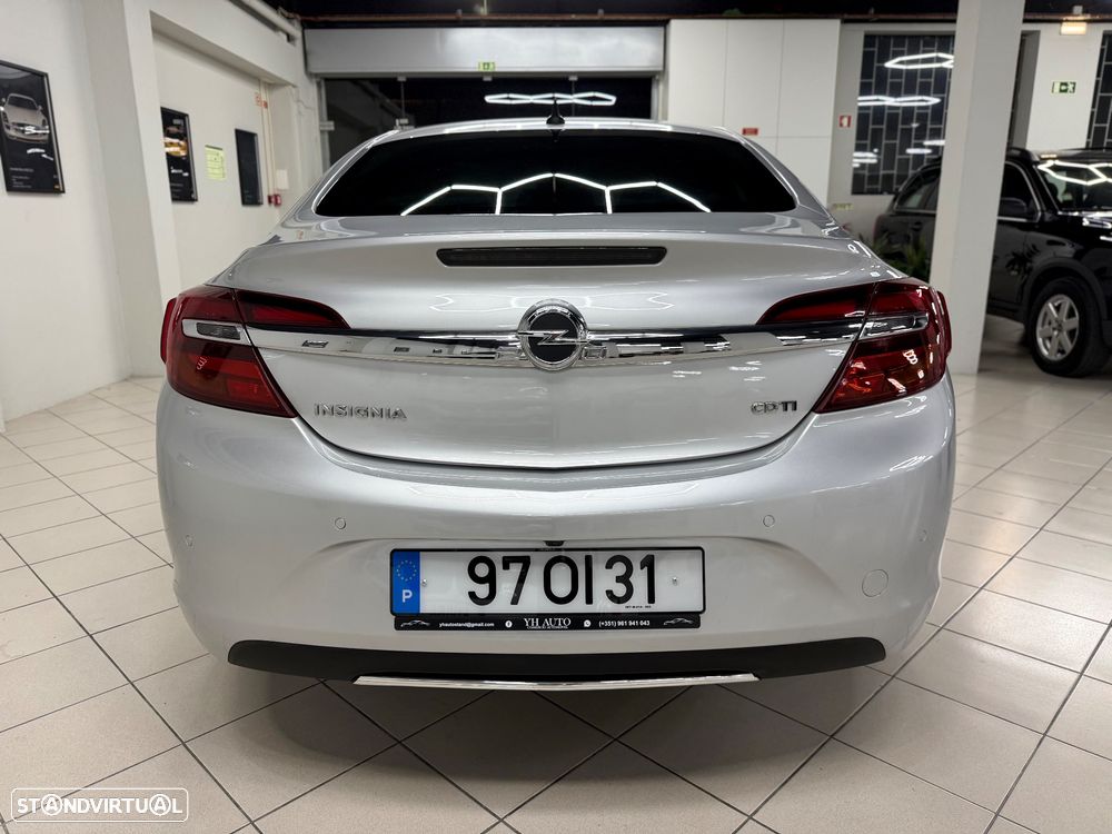 Opel Insignia 2.0 CDTI executive S/S - 8