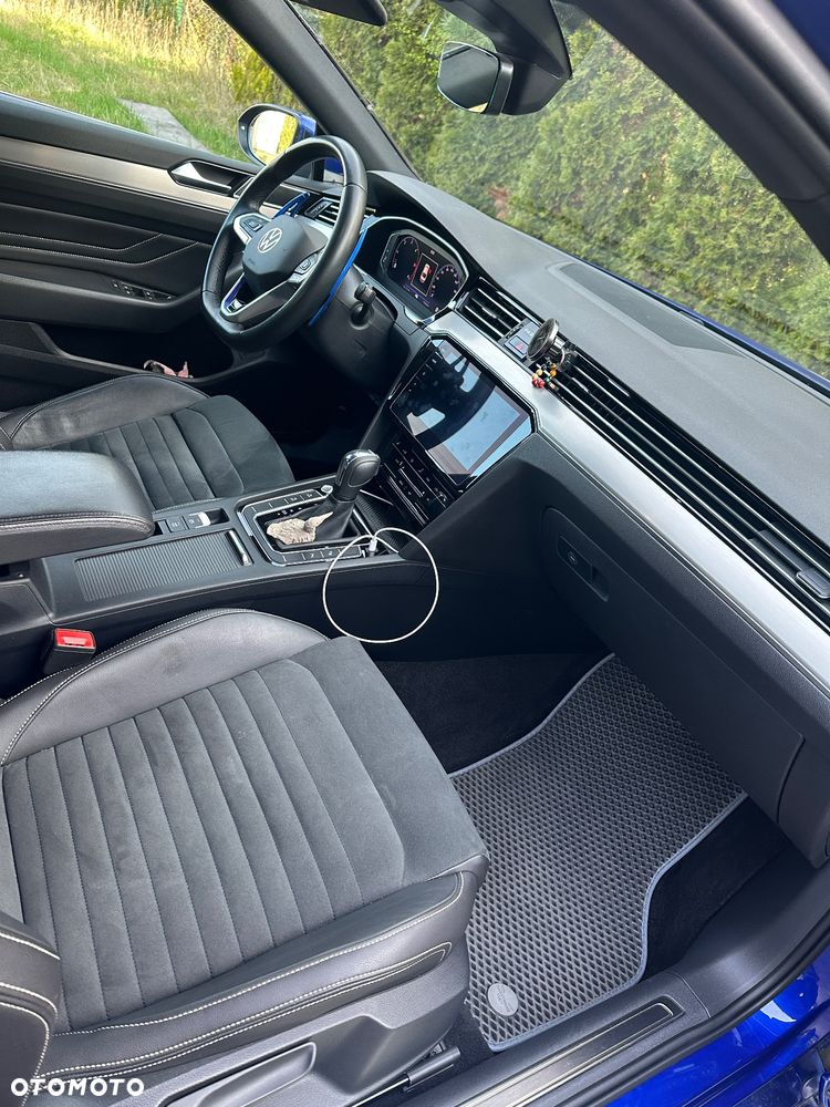 Volkswagen Passat - 21
