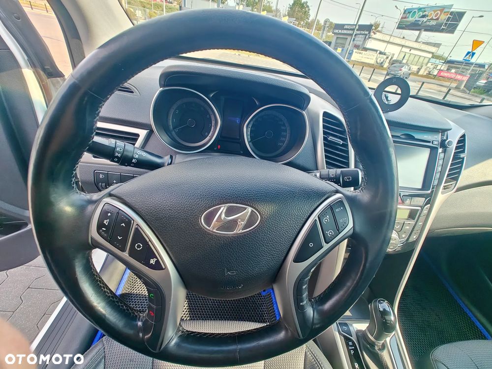 Hyundai i30 1.6 GDI Premium - 16