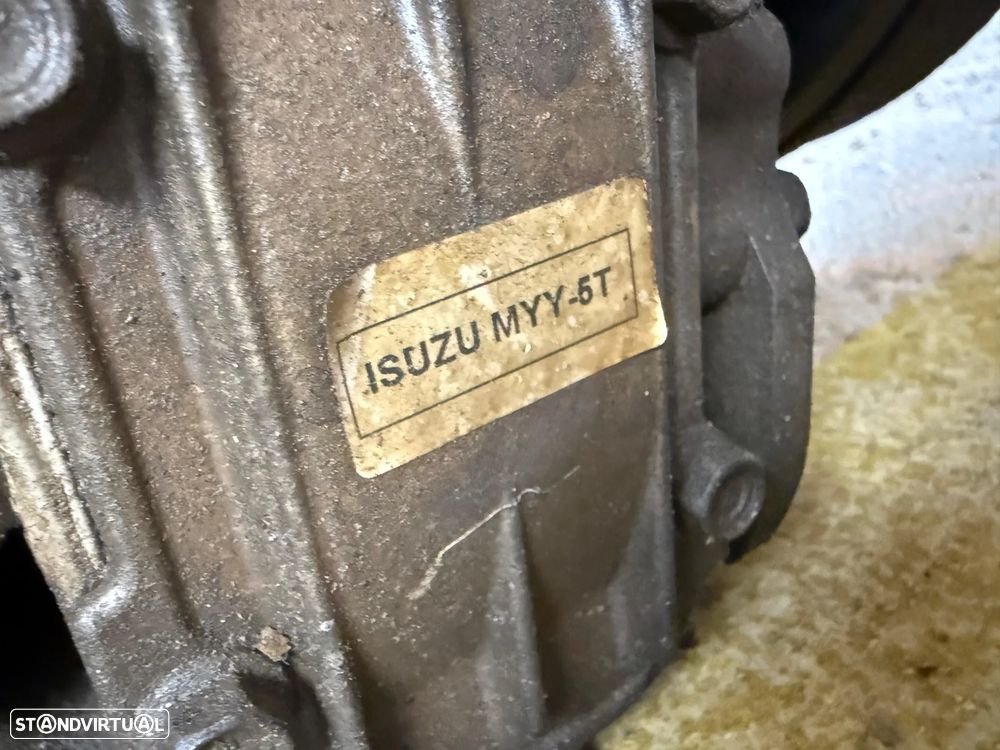 Caixa de Velocidades Isuzu 3.0 Ref: 4JJ1/4JJ1E5 - 5