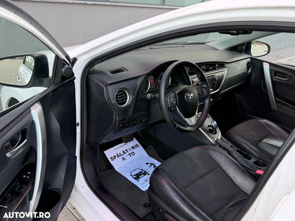 Toyota Auris 1.8 L VVT-i Luna - 11
