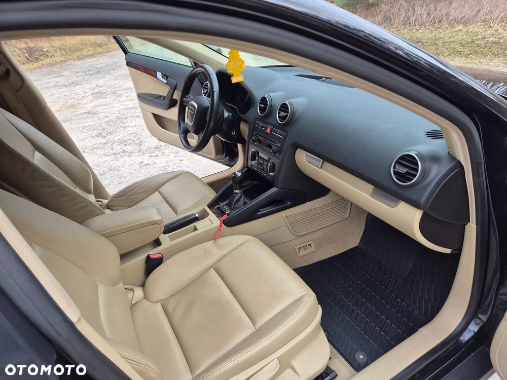 Audi A3 Sportback 2.0 TDI DPF Ambition - 24